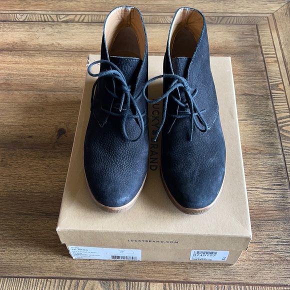 Lucky Brand Shoes - Lucky Brand Junes.  Black.   8M